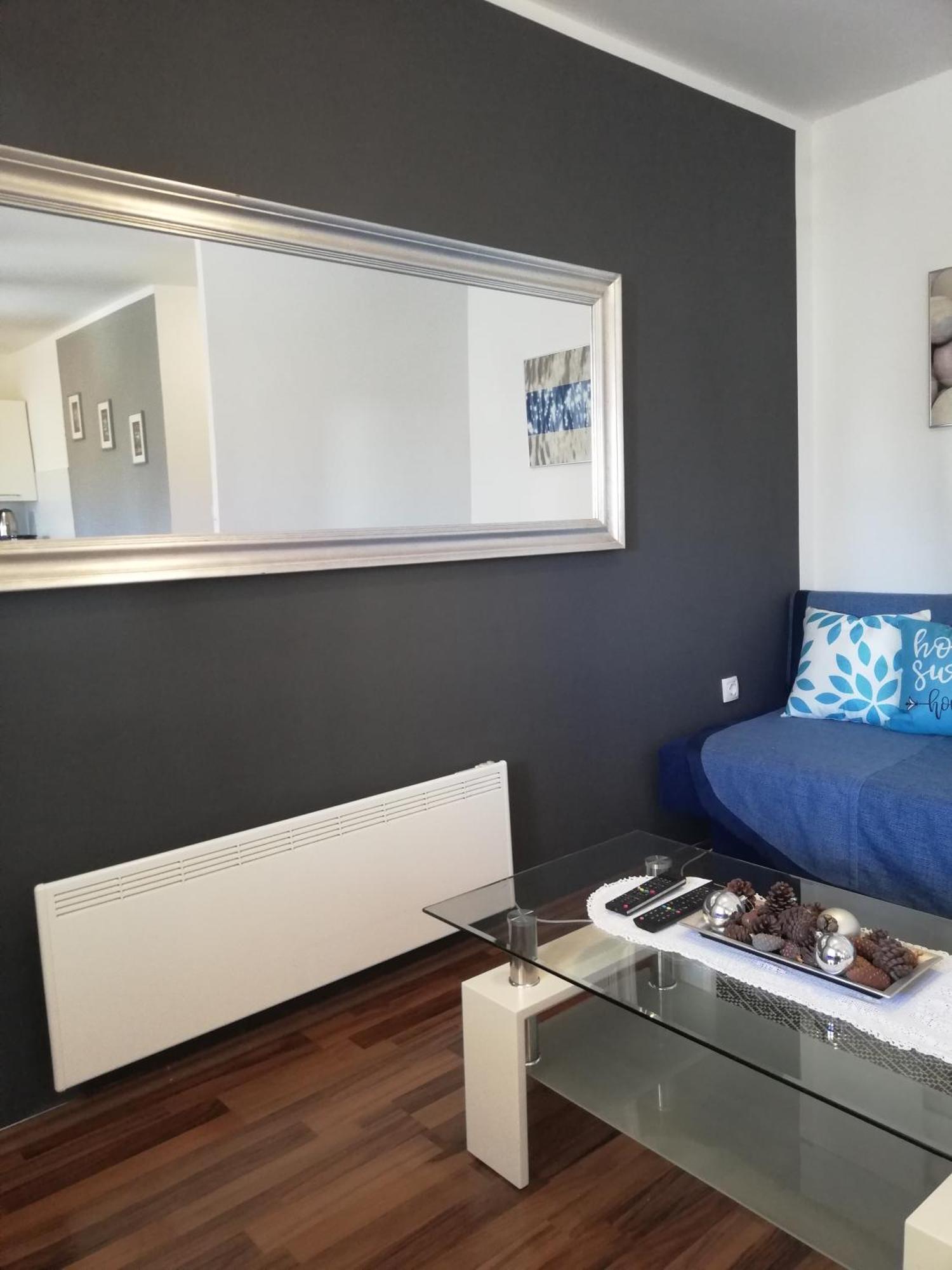 Apartments Poretti For 2,In Center Parking Free In The Yard,6 Min Beach Walk Rovigno Esterno foto